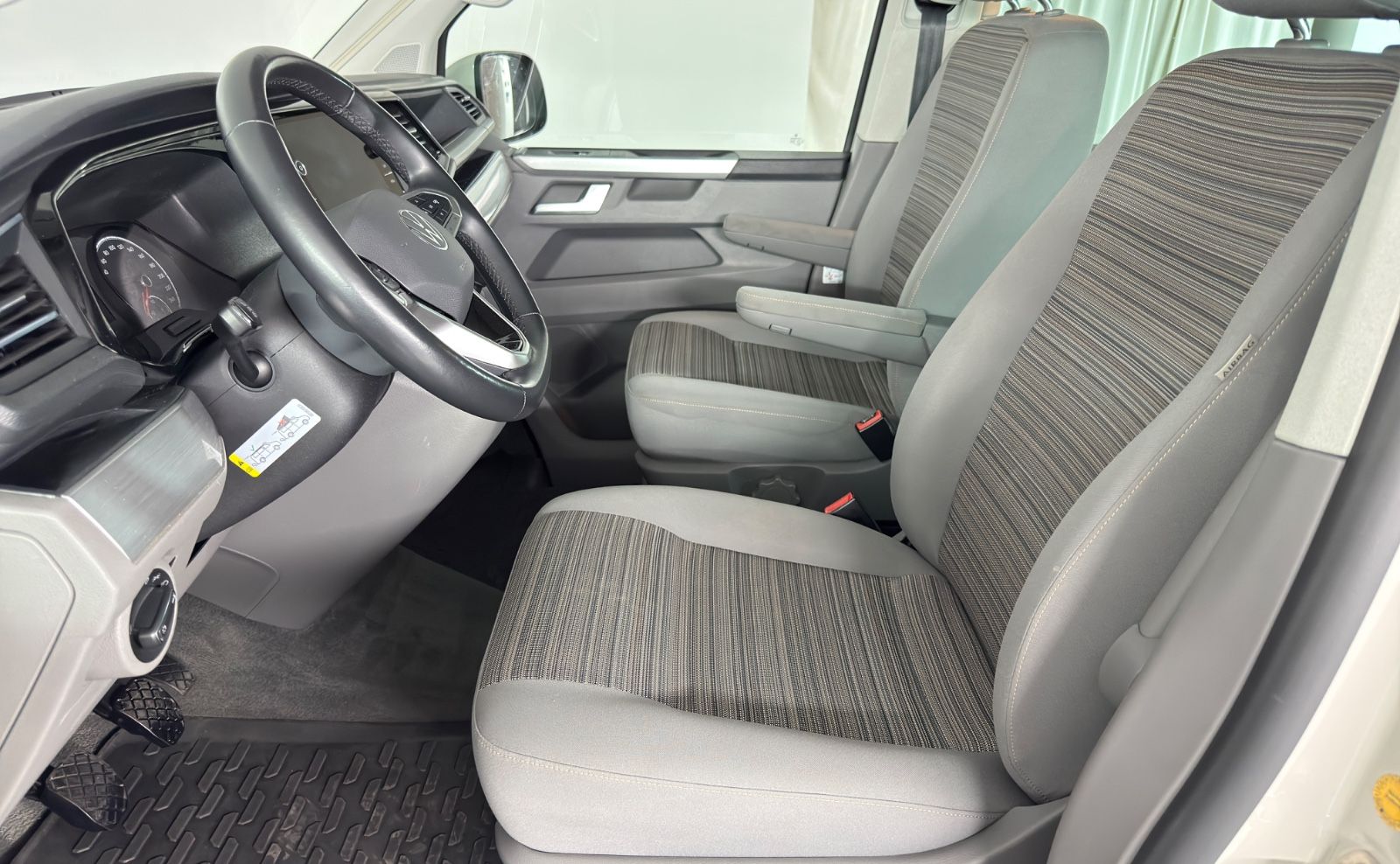 Volkswagen T6.1 California Beach Camper ACC Navi RFK Standh foto 7