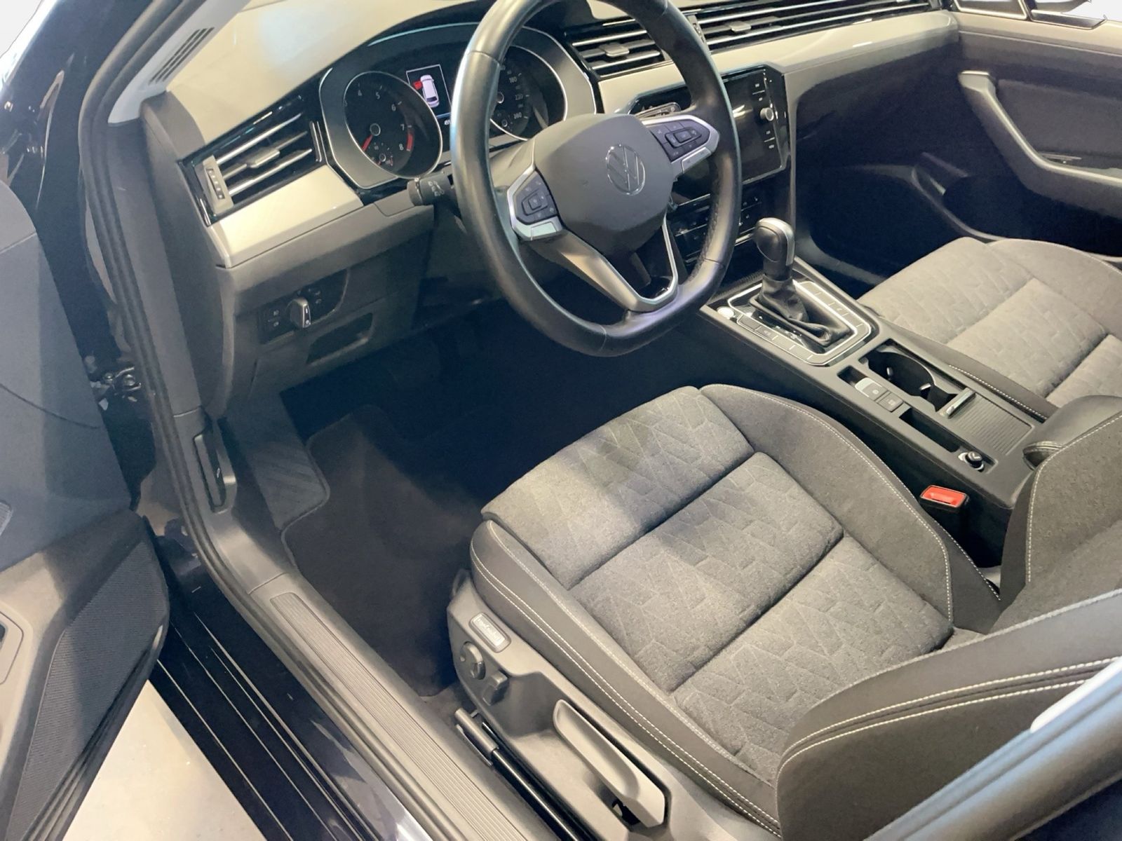 Volkswagen Passat Variant - Bild 8