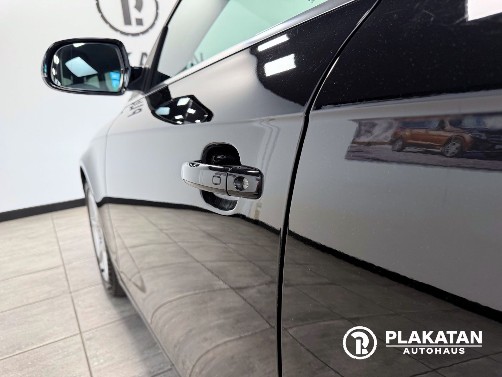 Fahrzeugabbildung Audi A4 Avant Ambition EXPORT