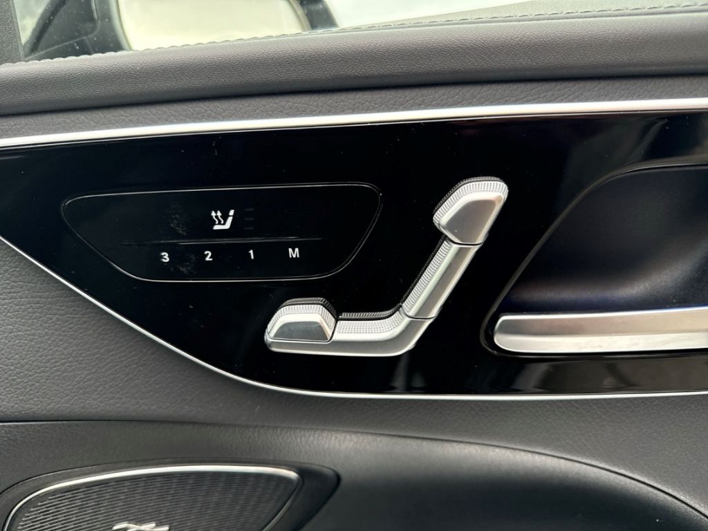 Fahrzeugabbildung Mercedes-Benz C 200 d T AMG Line Navi Digit.Cockpit Soundsys
