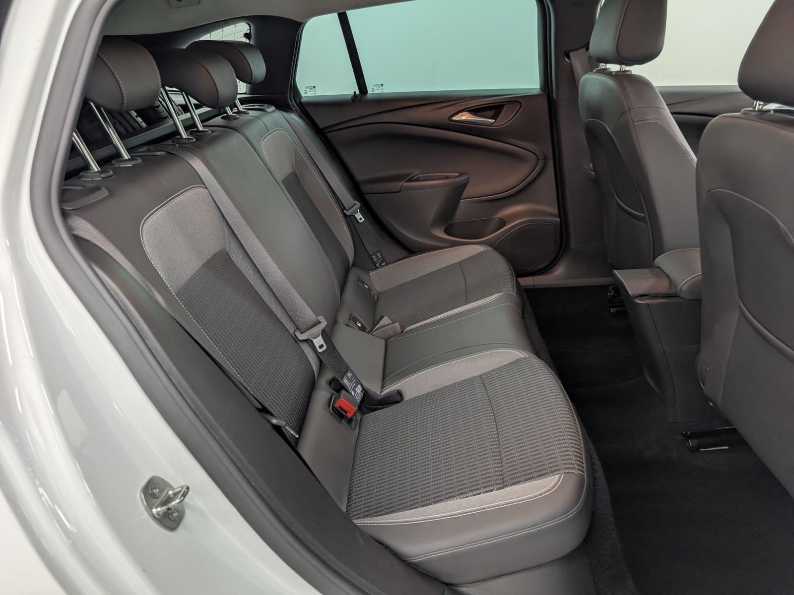 OPEL Astra ST 1.5 CDTI Design & Tech Automatik Navi – Bild 10