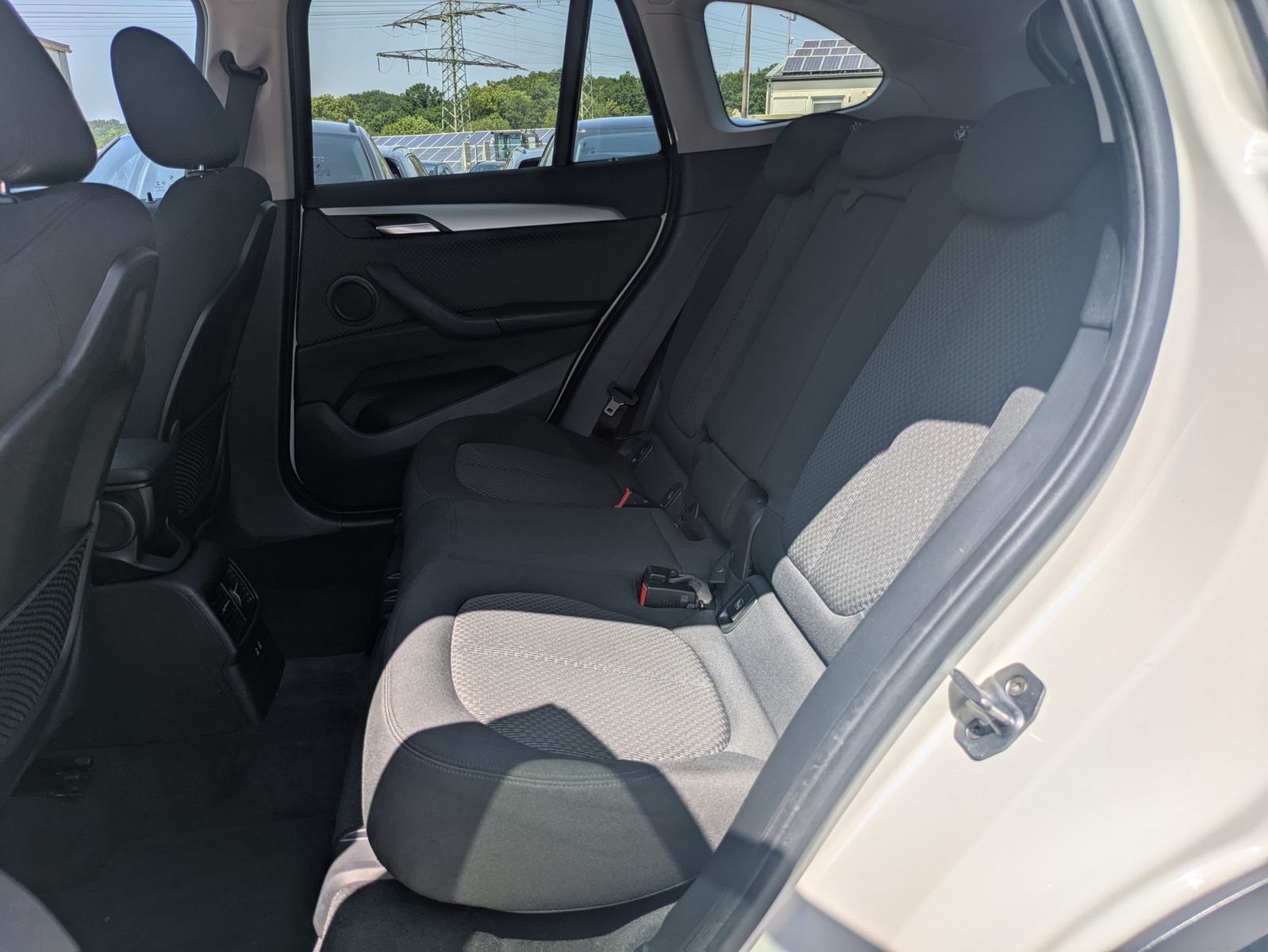 Fahrzeugabbildung BMW X1 xDrive 25 d Advantage 19"LED*ACC*PDC*NAVI*1H
