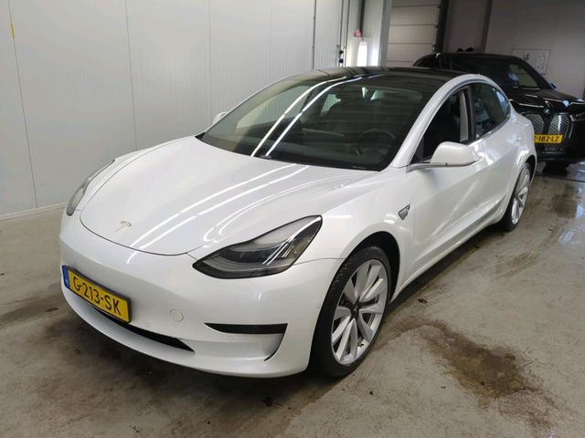 Tesla Model 3 Standard RWD Plus [ AUTOPILOT+19'' LMV+6