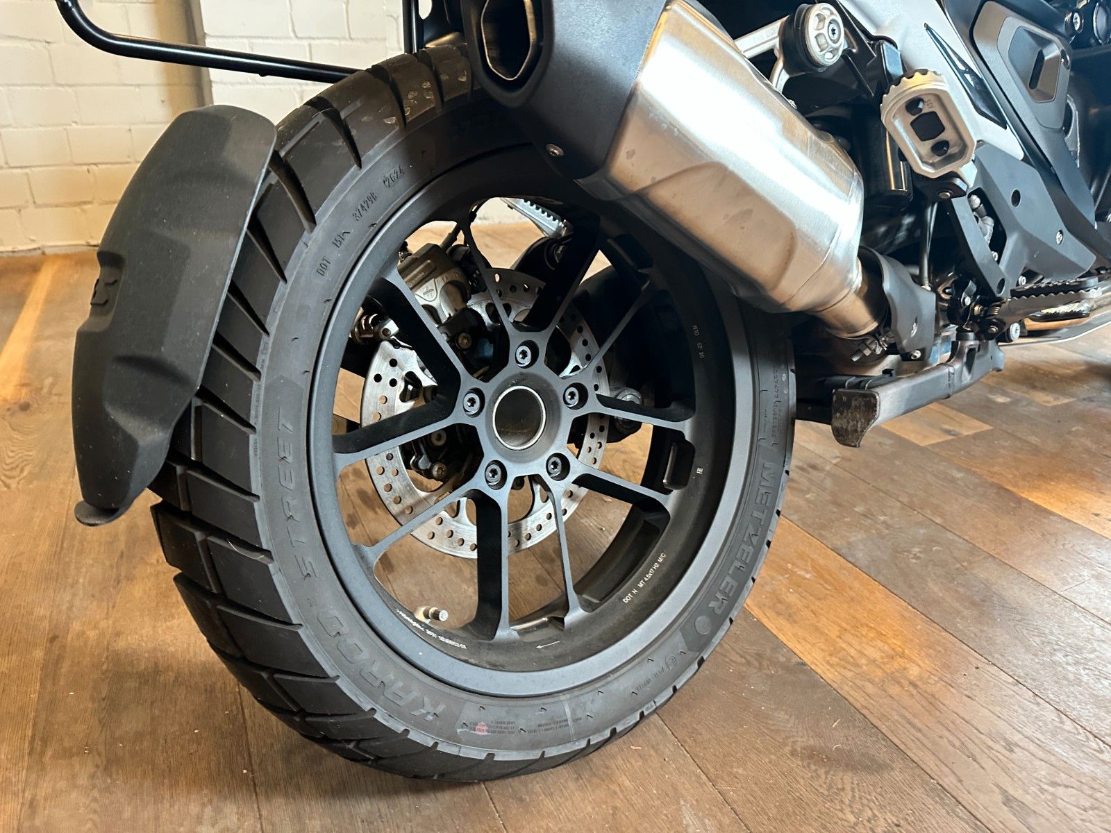 Fahrzeugabbildung BMW R 1300 GS Trophy - Top Ausstattung