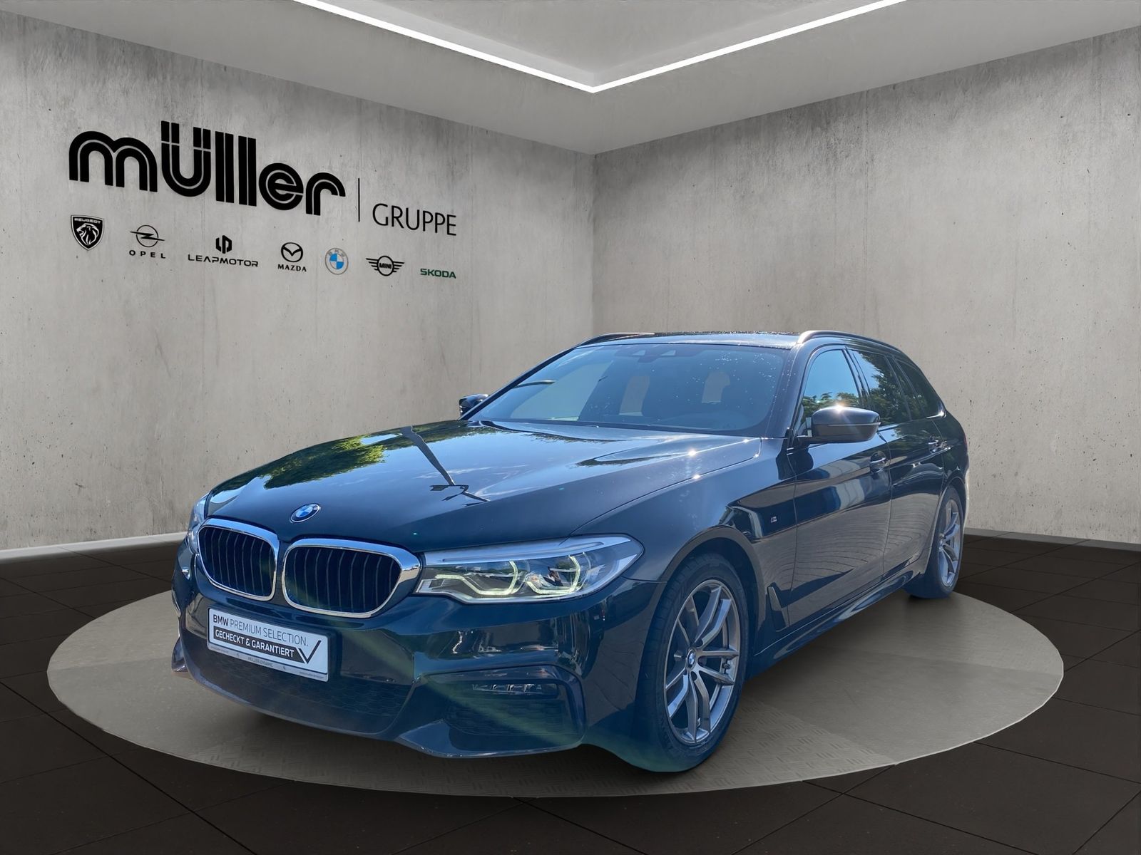 BMW 520d TOURING M SPORT LED HUD AHK HIFI