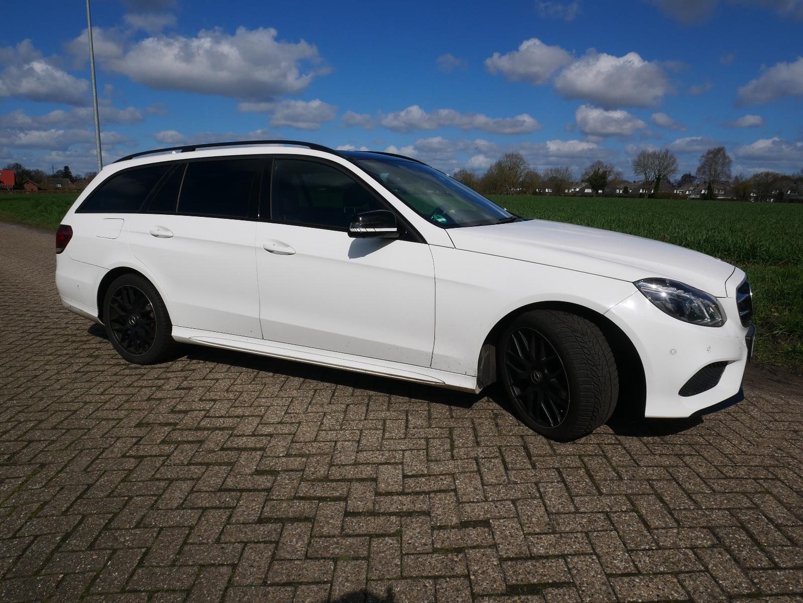 Mercedes-Benz E 220 T BlueTec AMG Sportpaket Nightline Pano