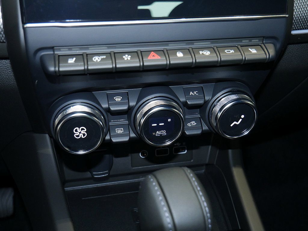 Fahrzeugabbildung Renault Arkana Techno Mild Hybrid 140 EDC