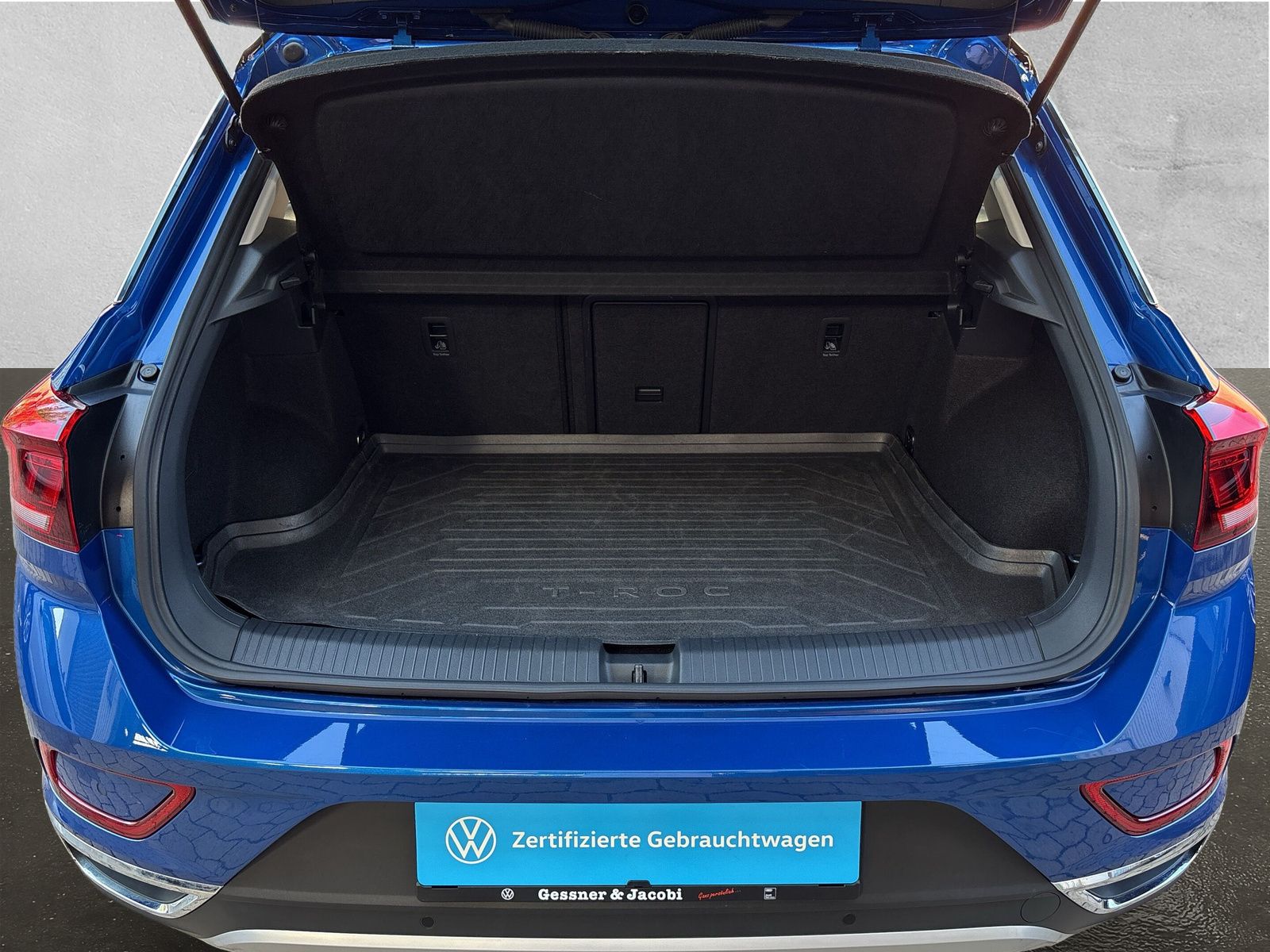 Fahrzeugabbildung Volkswagen T-Roc Style 1.0 TSI App-Connect LED