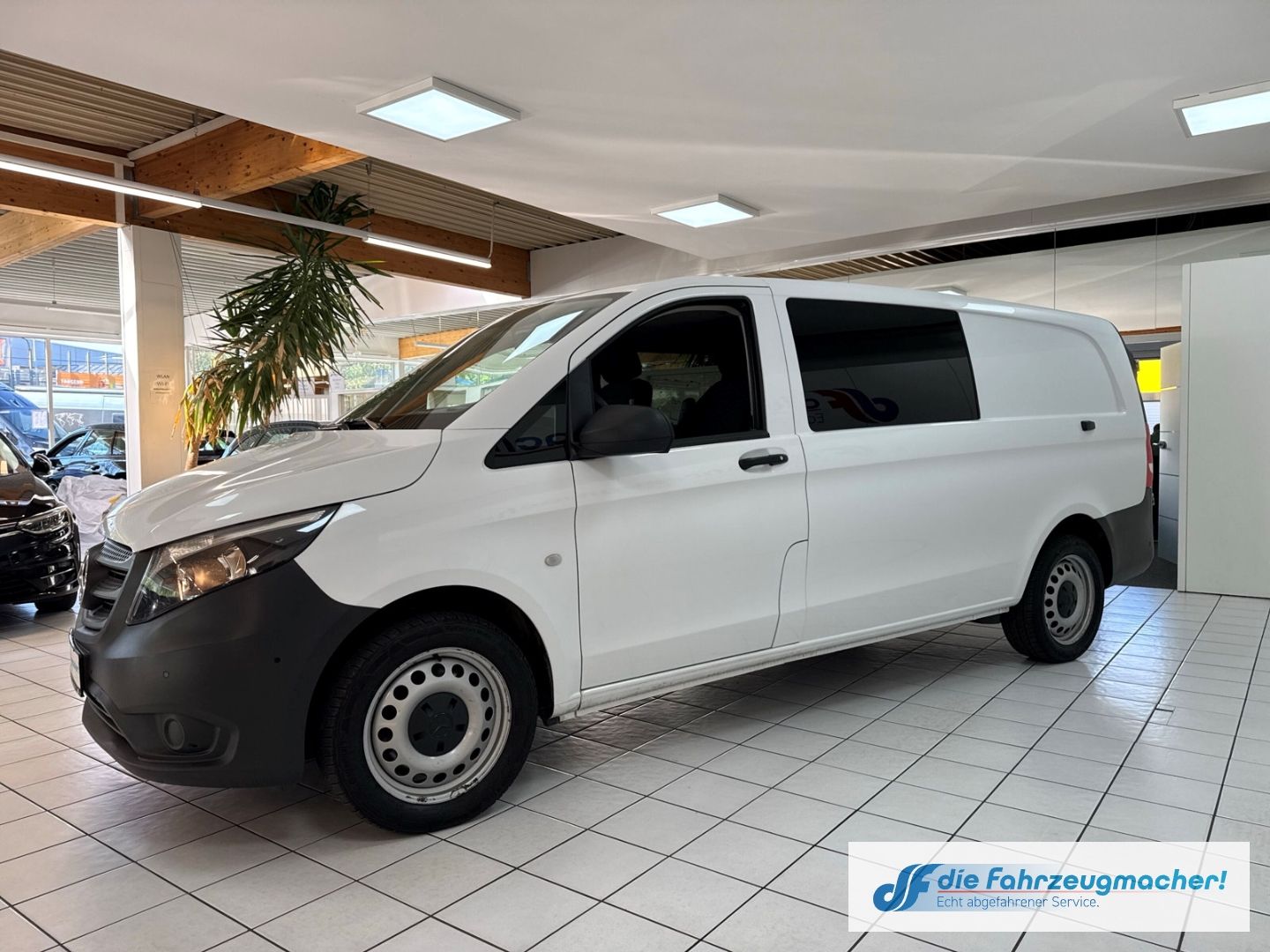 Fahrzeugabbildung Mercedes-Benz Vito Mixto  116  CDI 4x4 extralang EU6d-T