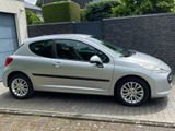 Peugeot 207, 1. Hand, Checkheft gepflegt, ... - Peugeot 207 in Mönchengladbach