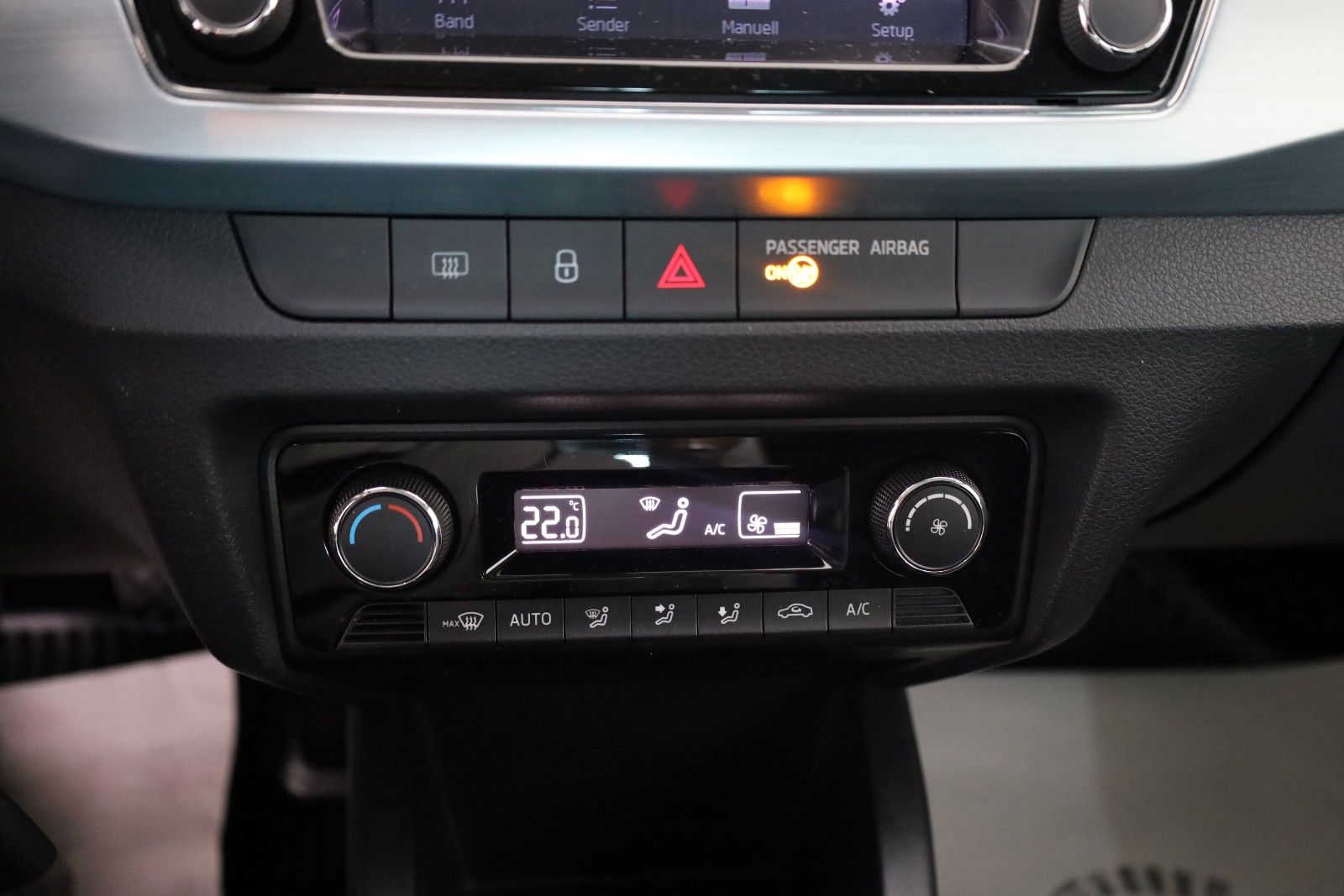 Fahrzeugabbildung SKODA Fabia Ambition PDC,Apple CarPlay,SR+WR