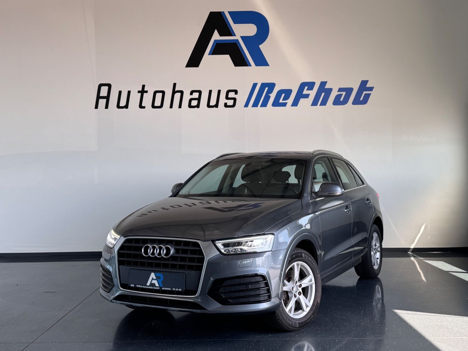 AUDI Q3 sport*LED*PDC*NAVI*PARKASSIST*SCHECKHEFT*