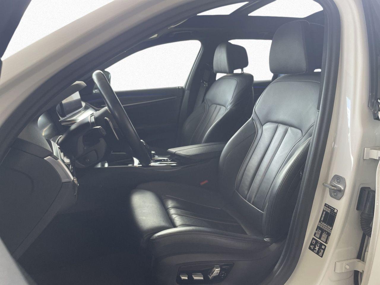 BMW 530i xDr T M SPORT,AHK,Pano,HUD,Sthzg,ACC,RFK