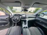 Peugeot 5008 PureTech 130 EAT6 Allure Allure - Peugeot 5008 mit Benzin-Antrieb: 1.6