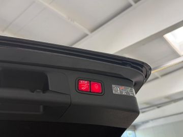 Mercedes E 220 - 8