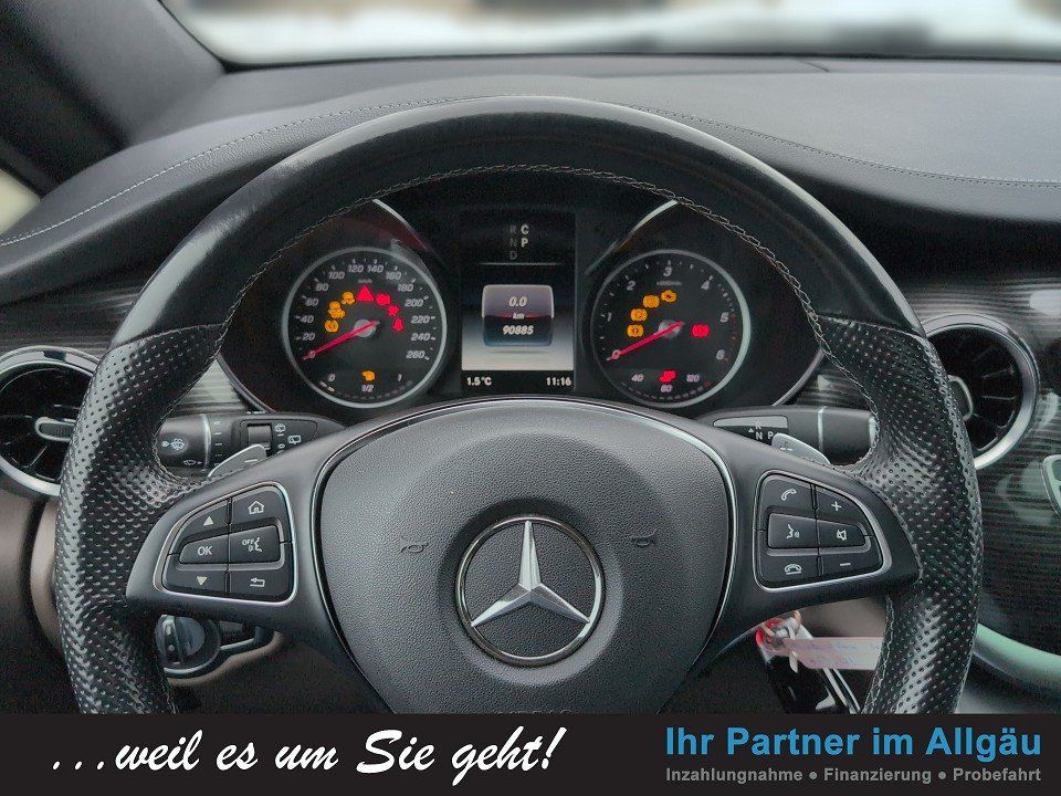Fahrzeugabbildung Mercedes-Benz V300d 4MAT 7S AVANTG LANG AHK PANO STANDH BURMES