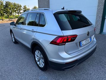 Volkswagen Tiguan - 6