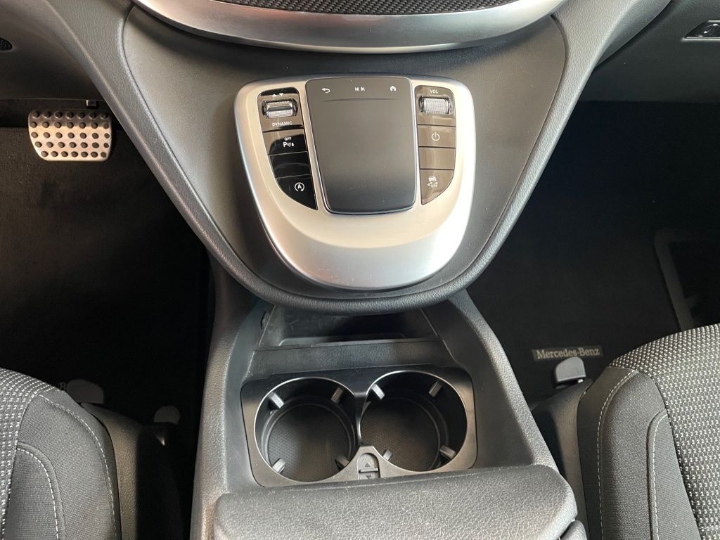 Fahrzeugabbildung Mercedes-Benz V 300 ED/L 4x4 AMG 7 Sitze 2,5tAHK Kühlfach STHZ