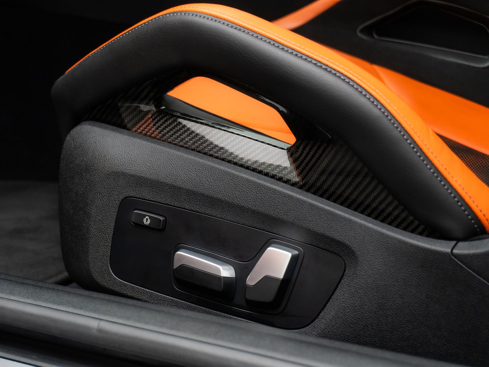 Fahrzeugabbildung BMW M4 Competition Kamera HUD DAB H/K Carbonsitze