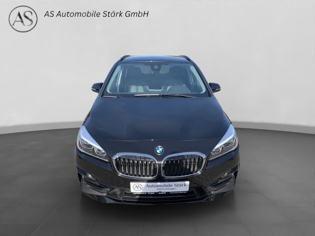 Fahrzeugabbildung BMW 220i Active Tourer Sport Line+LED+Navi+Leder+DAB