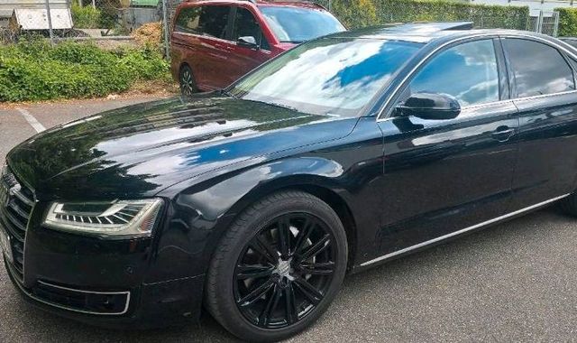 AUDI Audi A8 Quattro EXPORTPREIS 16800