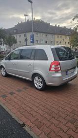 Opel Zafira - Opel Zafira Gebrauchtwagen in Köln