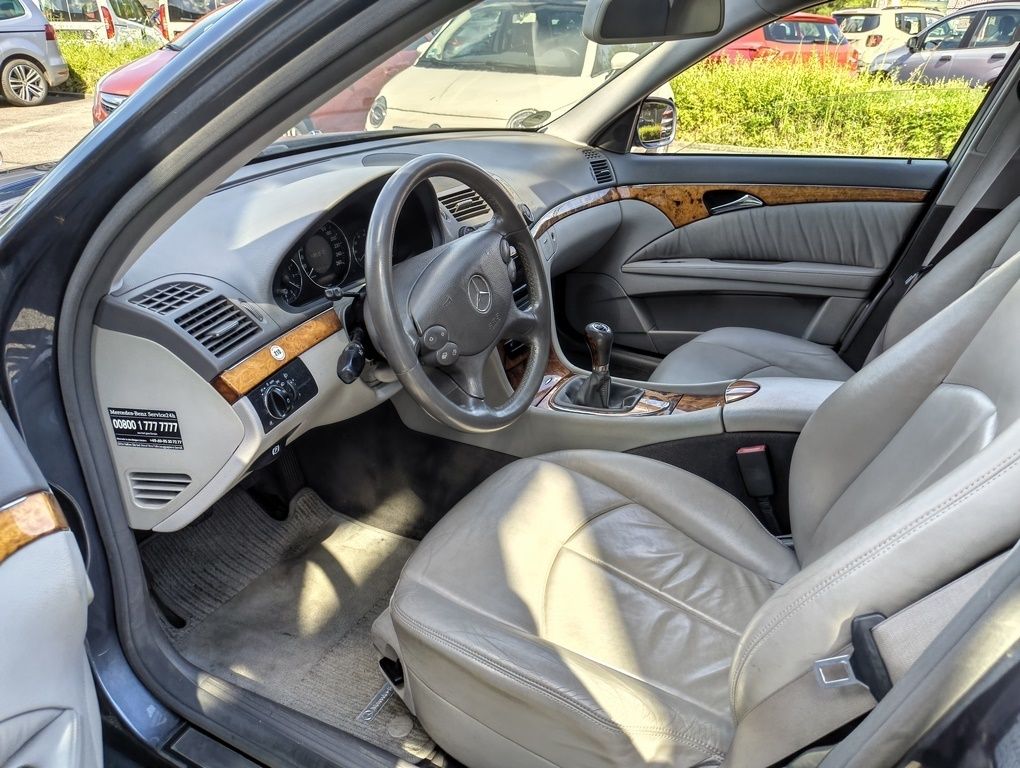 Fahrzeugabbildung Mercedes-Benz E 280 Elegance 280