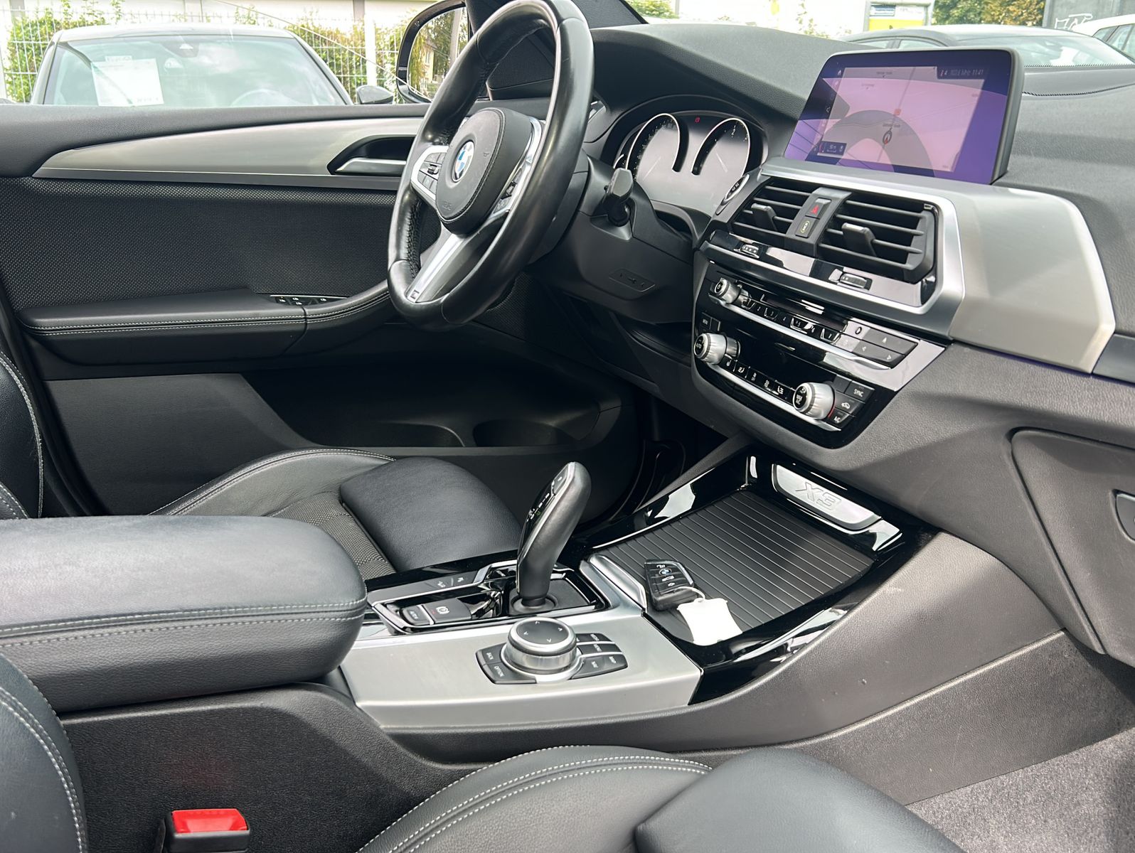 Fahrzeugabbildung BMW X3 xDrive 20d Advantage