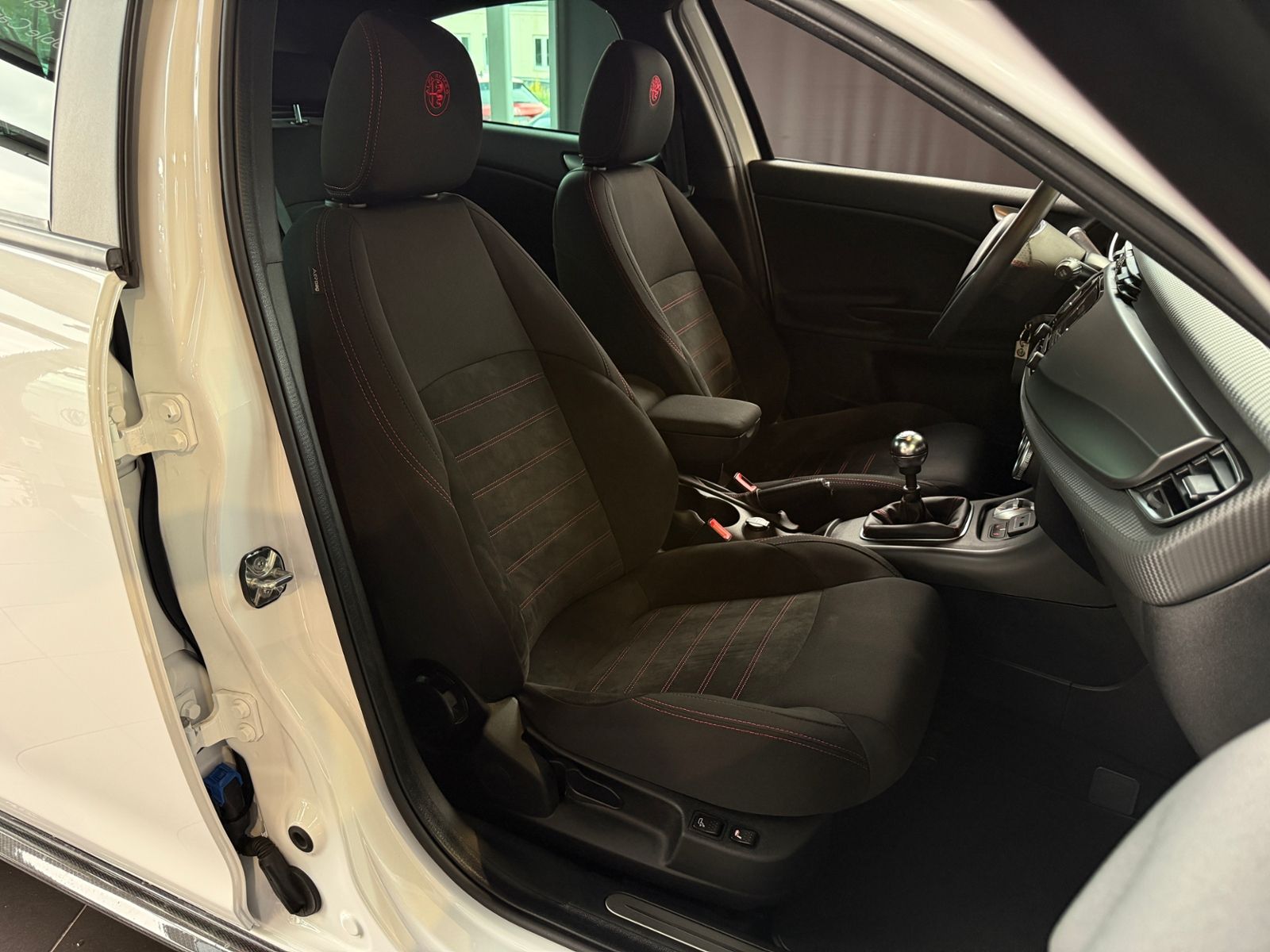 Fahrzeugabbildung Alfa Romeo Giulietta Sprint XENON NAVI ALU