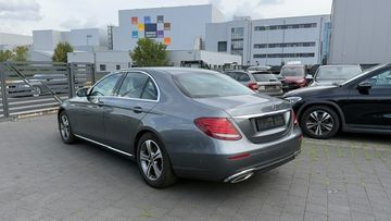 Mercedes E 200 - 4