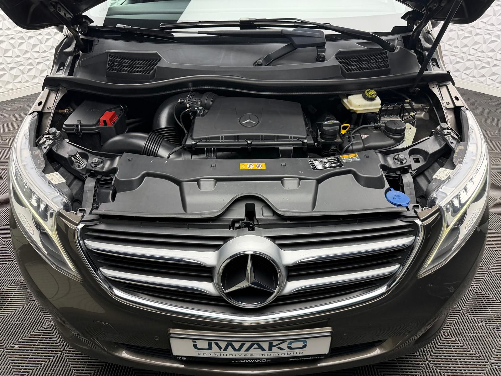 Fahrzeugabbildung Mercedes-Benz V250d 4MATIC*STANDHEIZ*AHK*7SITZE*ILS*3,1t*RCAM
