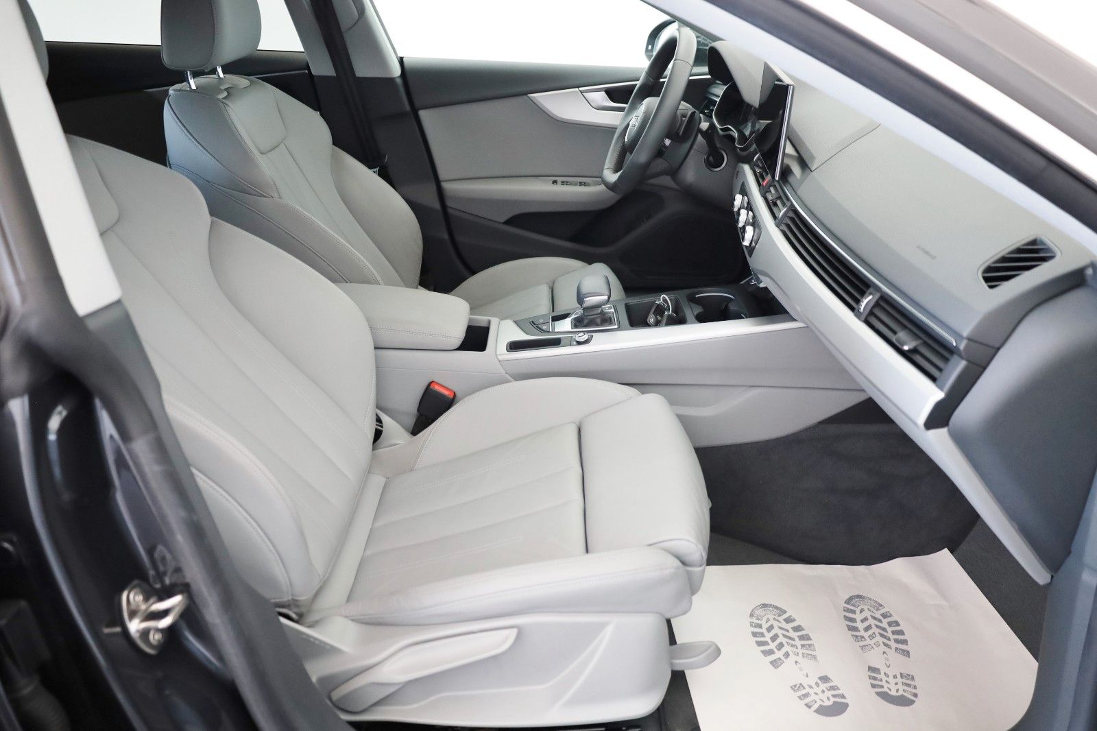 Fahrzeugabbildung Audi A5 40 TFSI SB  Leder,Navi,LED,SH,Paket Parken