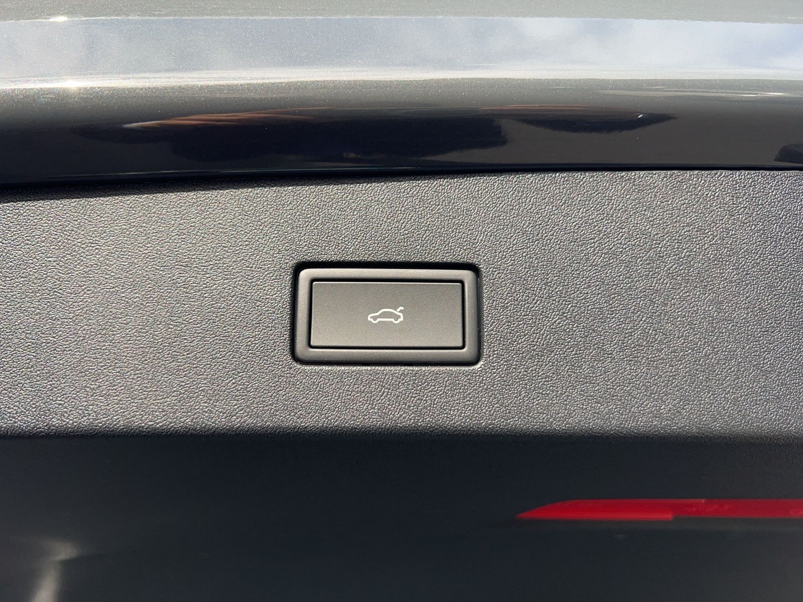 Tayron Elegance 1.5 eTSI DSG AHK*Navi*ACC*