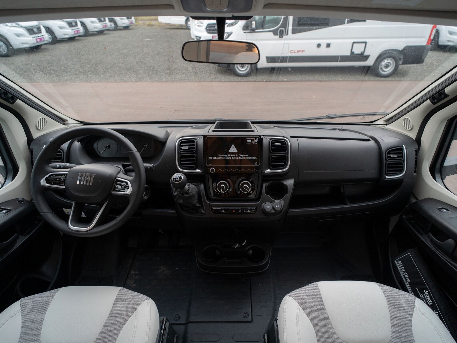 Fahrzeugabbildung Dethleffs Just Camp Active T 7052 EBL Navi Kamera, Markise