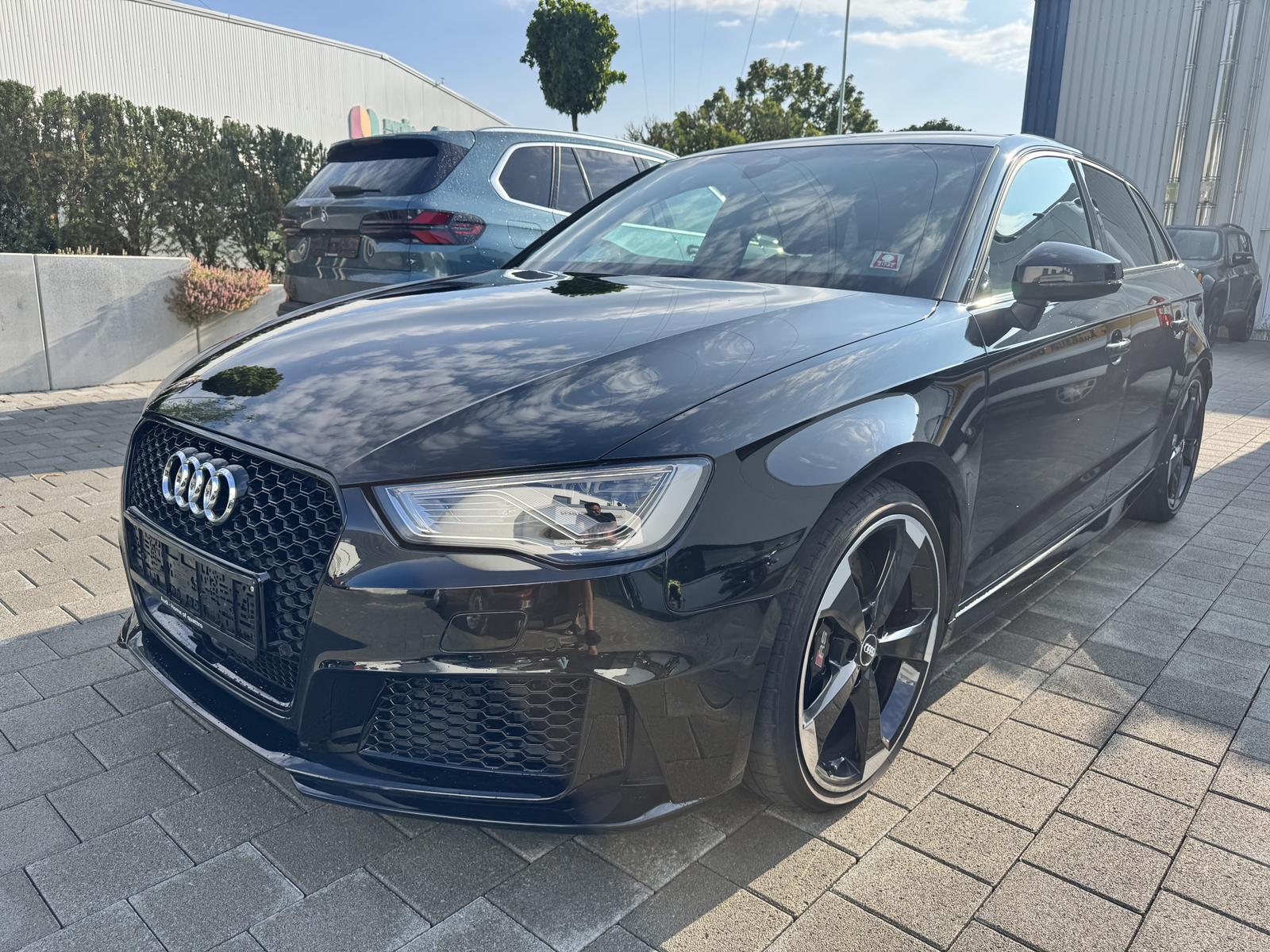 Audi RS 3 Sportback | B&O | 1.Hand | 48.100 Km 