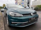 Volkswagen Golf VII 2.0 TDI DSG Highline | PANORAMA - : Grün, Schiebedach