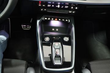Fahrzeugverkauf 22 Audi A3 Sportback 35 TFSI S line Matrix Sonos Pano