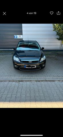 Ford Focus 1,6 Baur Jahr 2009 sehr gut Zus...