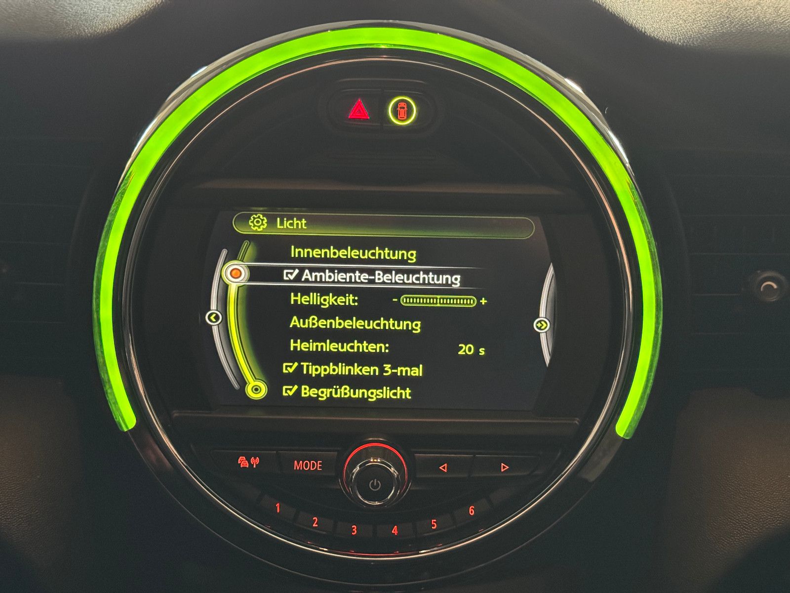 Fahrzeugabbildung MINI Cooper S Cabrio NAVI PROF LED LEDER ASSISTENZ+