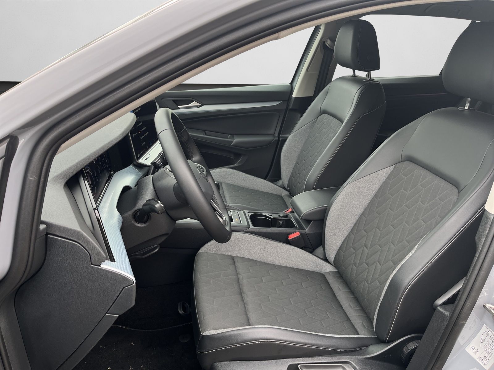 Volkswagen Golf - Bild 13