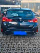 Toyota auris Life+ tüv bis Januar 2028 - Toyota Auris in Wiesbaden