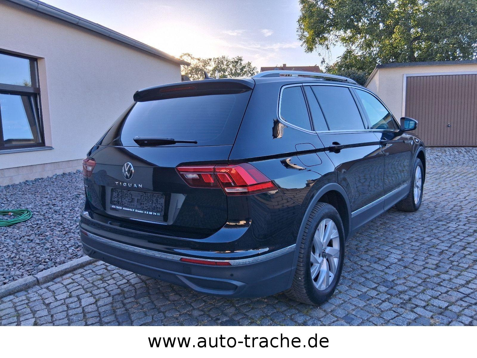 Volkswagen Tiguan  Life AHK Navi 7 Sitze GRA LED DAB Navi