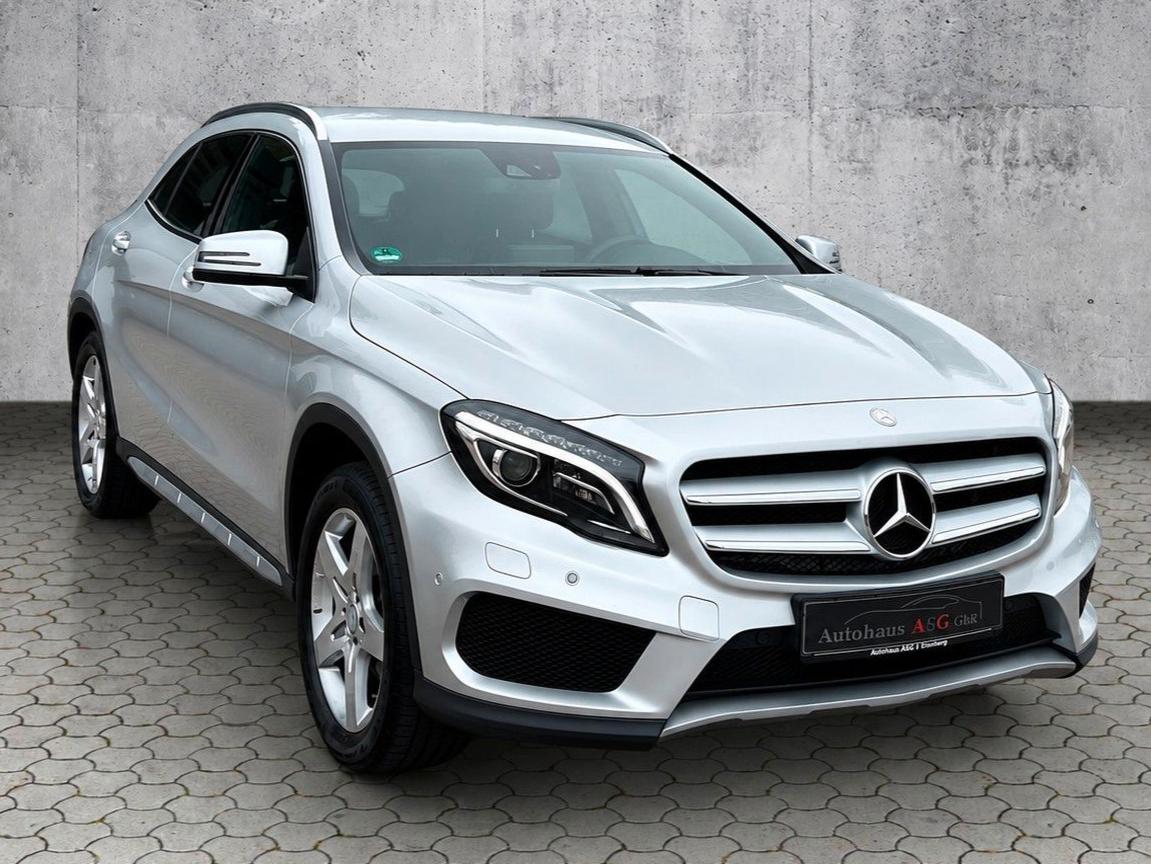 Mercedes-Benz GLA180 Street Style AMG Line II*Kamera*Bi-Xenon*