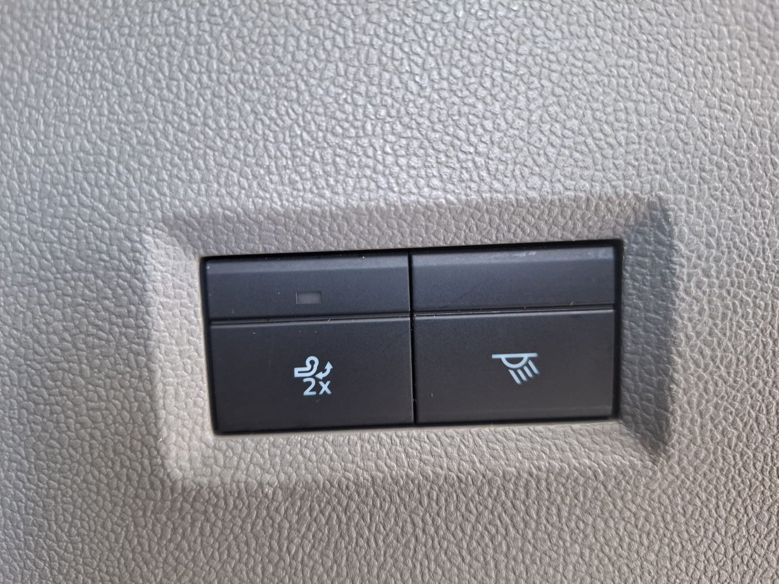 Fahrzeugabbildung Ford Tourneo Custom L1 Titanium X MATRIX*STANDH.*AHK