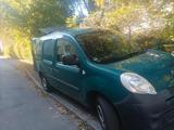 Renault Kangoo (als Camper genutzt) - : Kombi, Camper