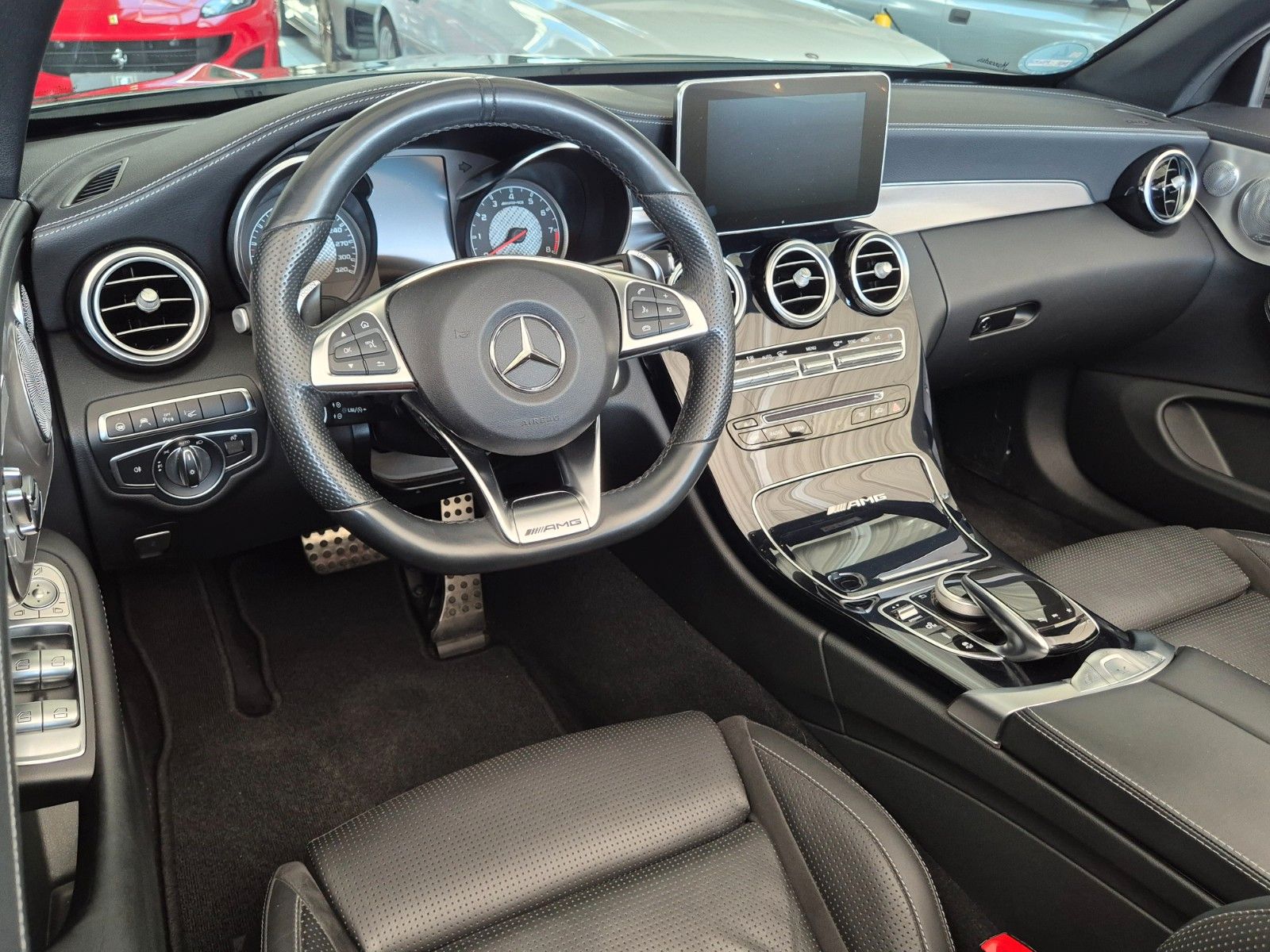 Fahrzeugabbildung Mercedes-Benz C 63 AMG Cabrio/Dt./Burm/Head/Fahrpaket