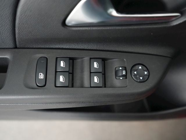 Corsa-e F ELEGANCE 50kWH AT+LED LICHT+RÜCKFAHRKA