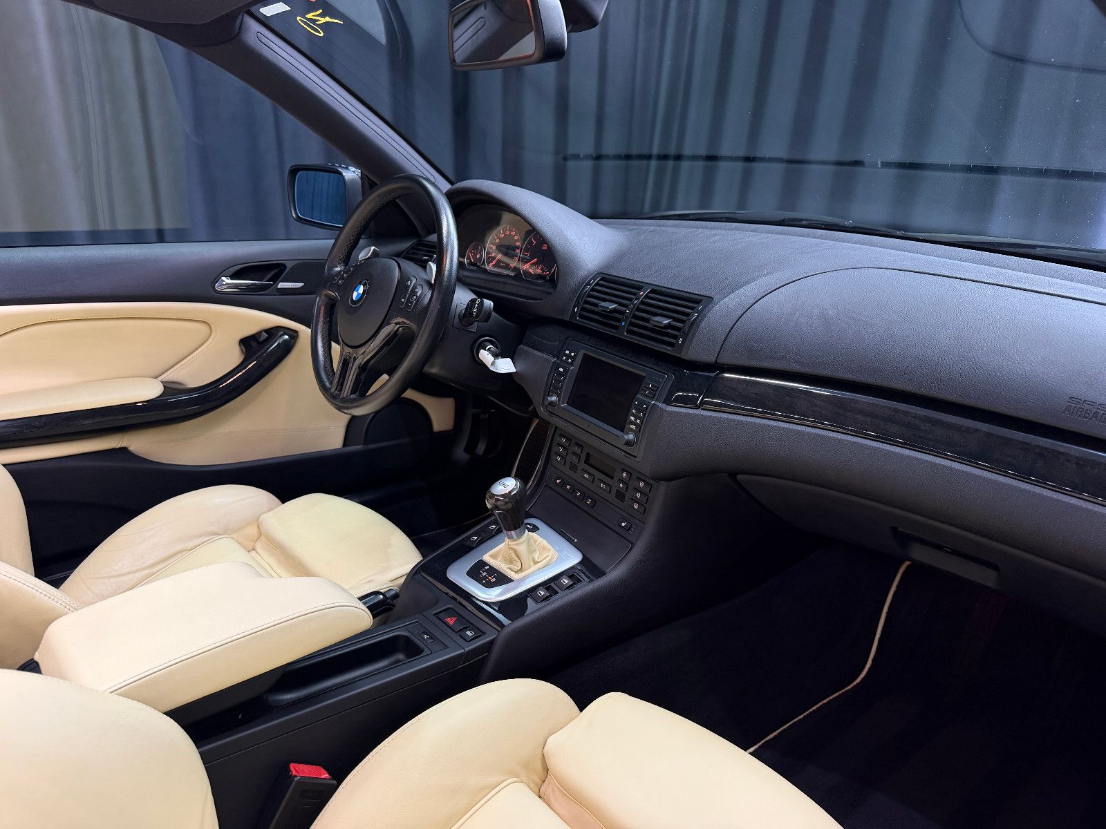 Fahrzeugabbildung BMW 330i Coupe Edition Sport |1.HAND|SMG|H/K|LEDER