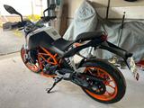 KTM Duke 390 - KTM DUKE 390