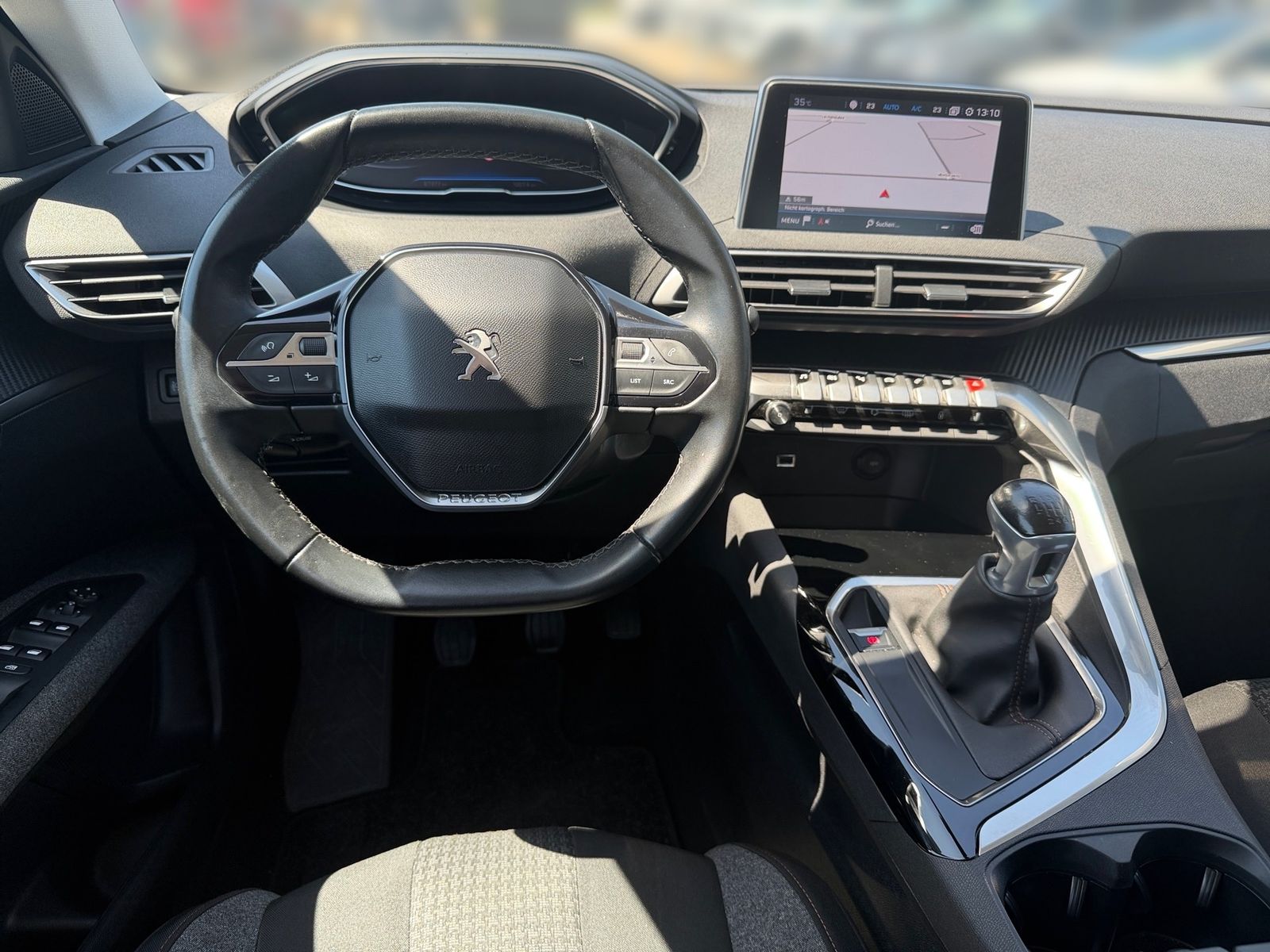 Fahrzeugabbildung Peugeot 3008 1.2 PureTech 130 Active